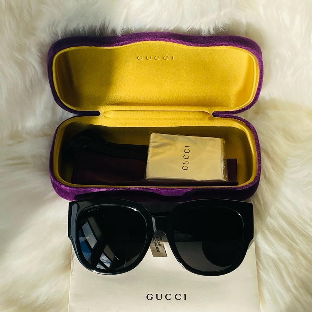 Gucci Square Black Sunglasses - Picture 4 of 13